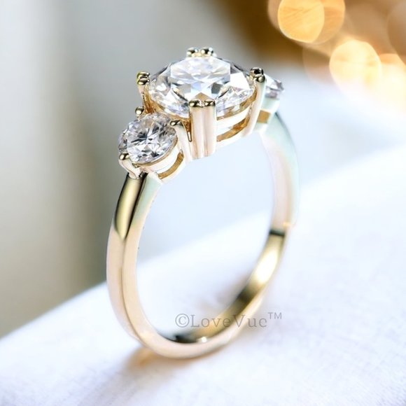 Certified 2.8ct. t.w. Diamond Three-stone Brilliant Cut Engagement Ring VVS1 - Picture 4 of 16